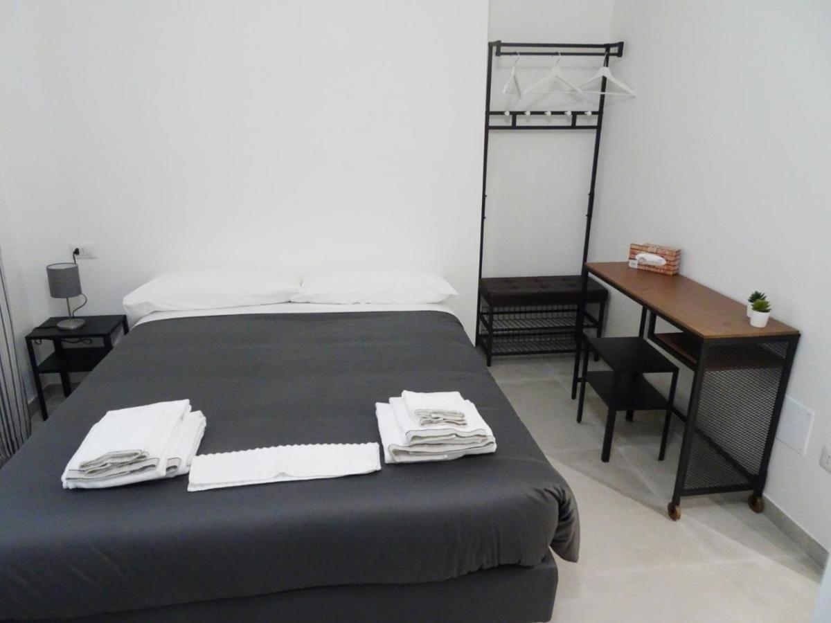 Smart Rooms Пістоя Екстер'єр фото
