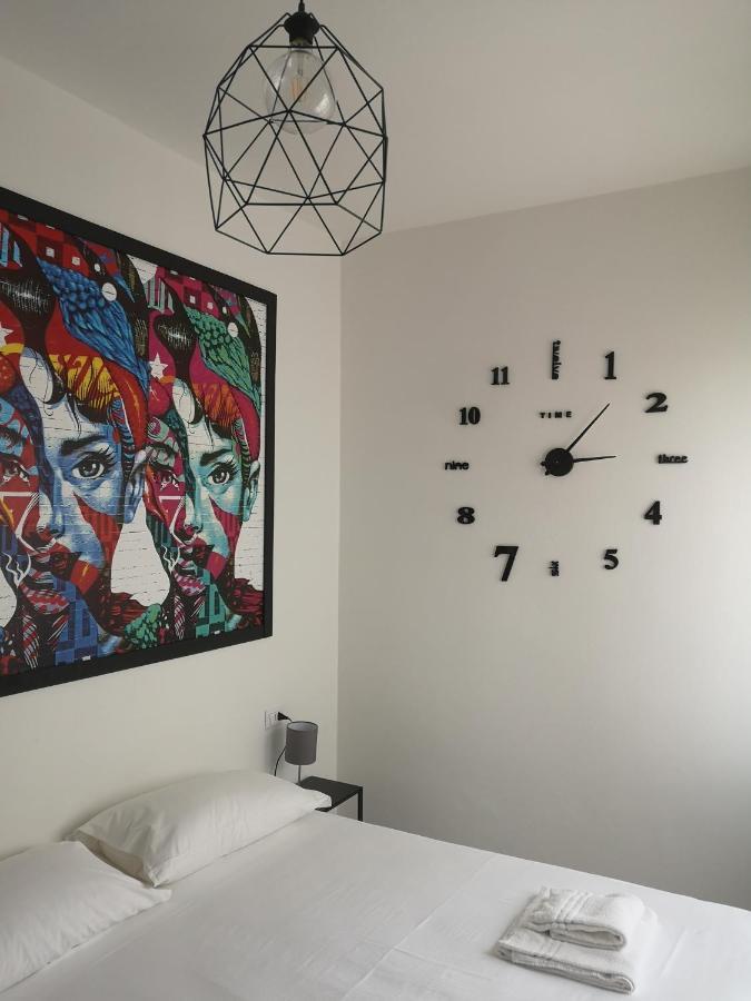 Smart Rooms Пістоя Екстер'єр фото