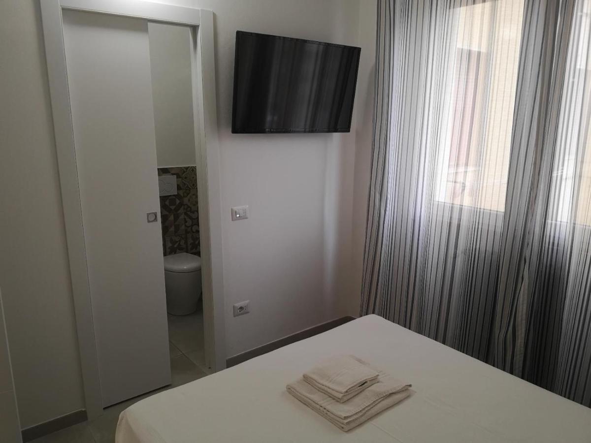 Smart Rooms Пістоя Екстер'єр фото
