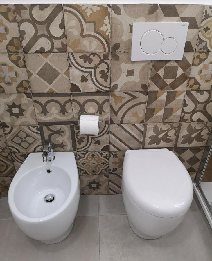 Smart Rooms Пістоя Екстер'єр фото