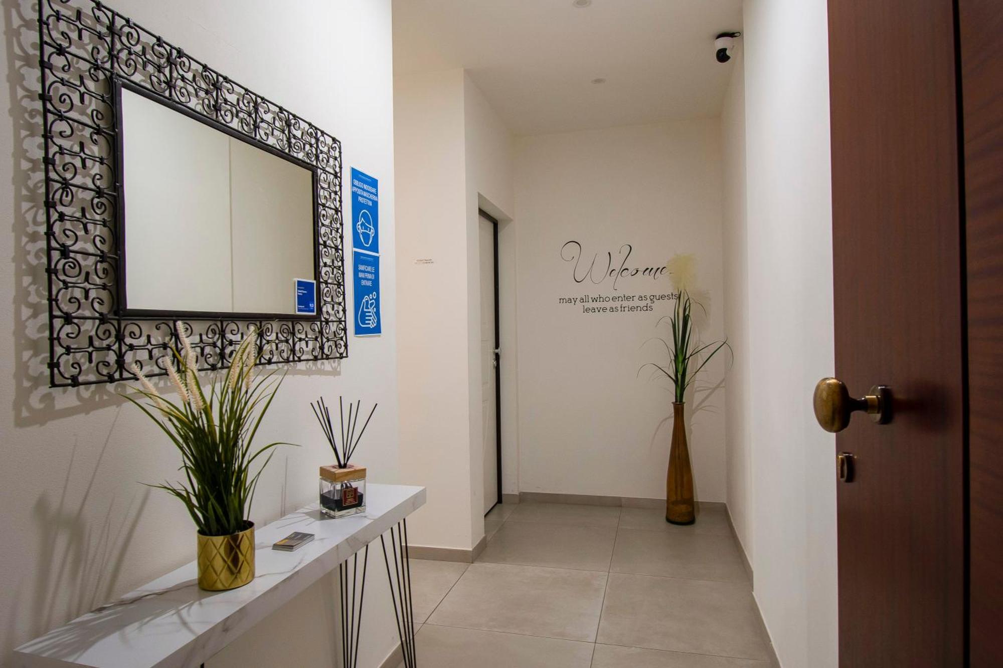 Smart Rooms Пістоя Екстер'єр фото